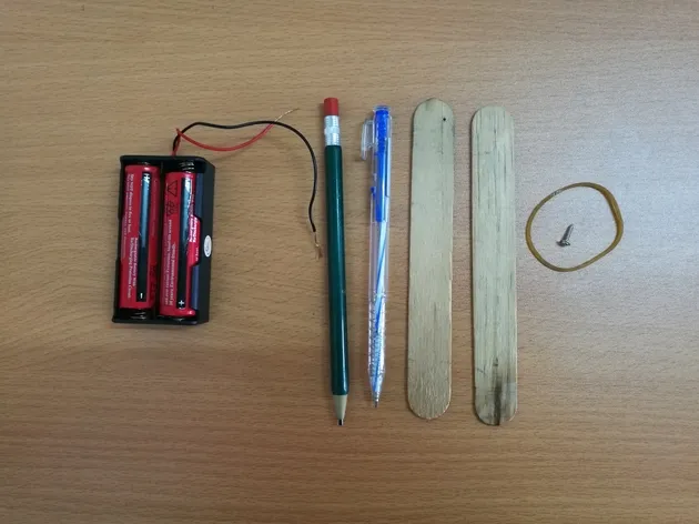 Chuẩn bị vật liệu để chế máy hàn thiếc