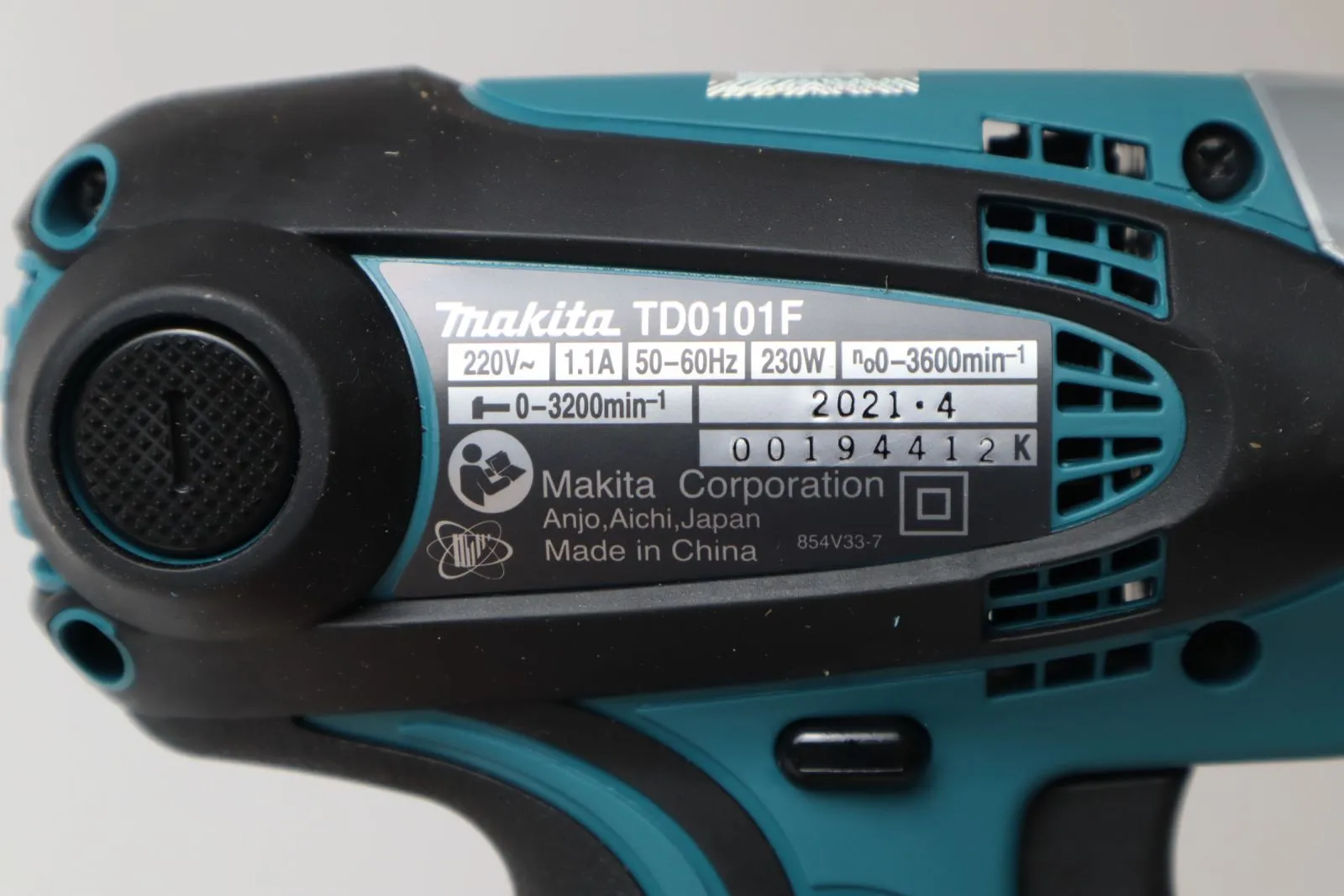 Thông số kỹ thuật của máy vặn vít Makita TD0101F