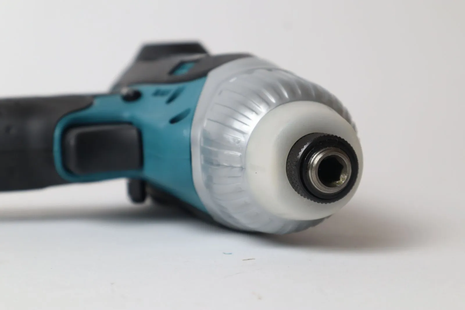 Ưu điểm nổi bật của máy vặn vít Makita TD0101F