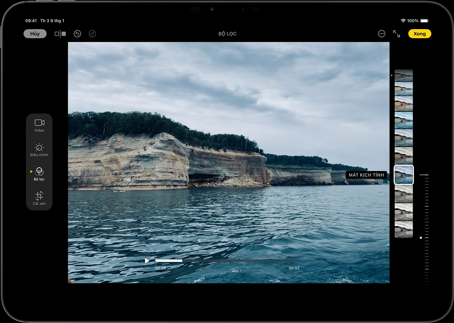 Minh họa video trên iPad đang được áp dụng bộ lọc màu trong quá trình chỉnh sửa