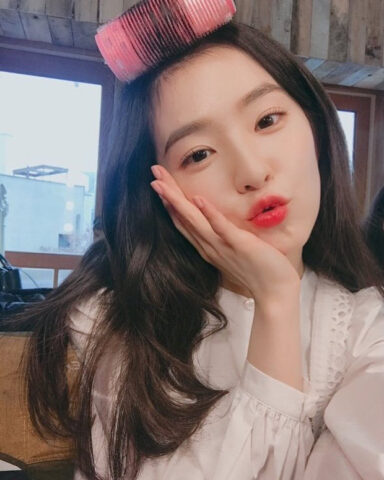 Cách Sử Dụng Lô Cuốn Tóc Mái Hiệu Quả Cho Kiểu Tóc Bồng Bềnh Tự Nhiên Cách Sử Dụng Lô Cuốn Tóc Mái Hiệu Quả Cho Kiểu Tóc Bồng Bềnh Tự Nhiên