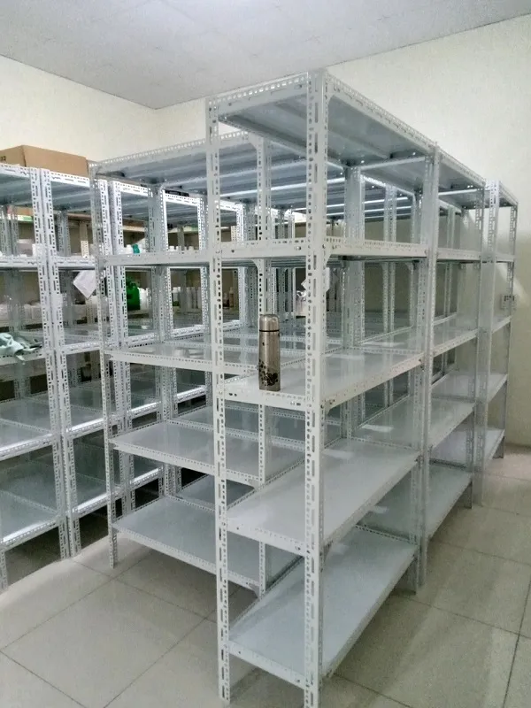 Kệ sắt tự lắp ráp v lỗ đa năng, lắp đặt linh hoạt