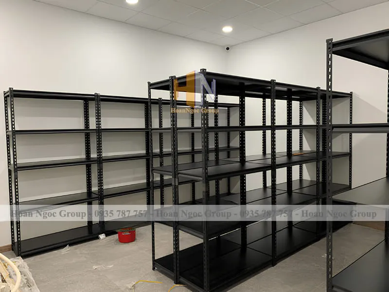 Khái niệm và định nghĩa về kệ tự lắp ráp đa năng trong không gian