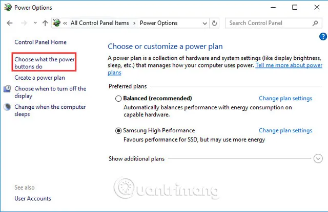 Chọn &quot;Choose what the power buttons do&quot; để điều chỉnh cài đặt khi máy tính bị tắt đột ngột