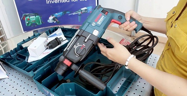 Máy khoan búa Bosch chuyên dụng, biểu tượng của độ bền và hiệu suất