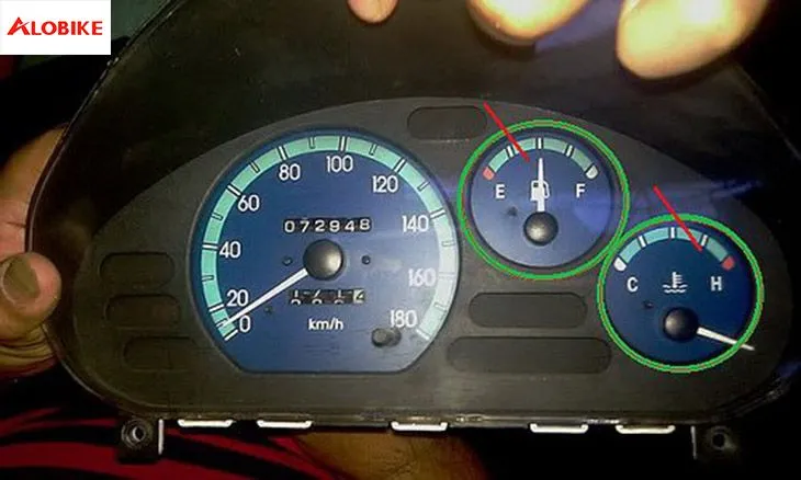 kim báo xăng xe máy