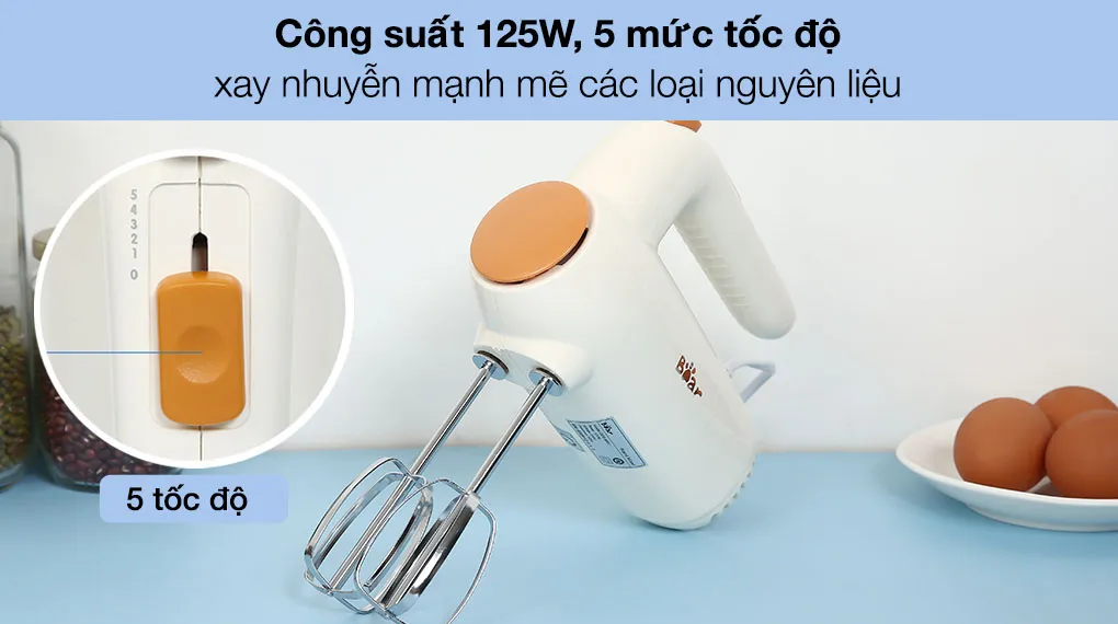 Máy đánh trứng cầm tay Philips với nhiều mức tốc độ giúp thoải mái điều chỉnh theo lượng nguyên liệu