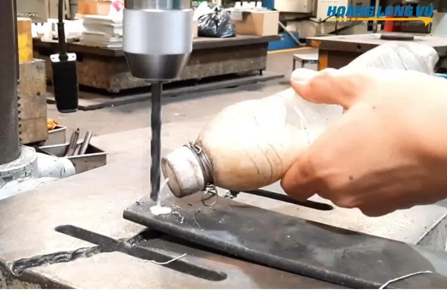 Làm mát mũi khoan thép chuyên dụng