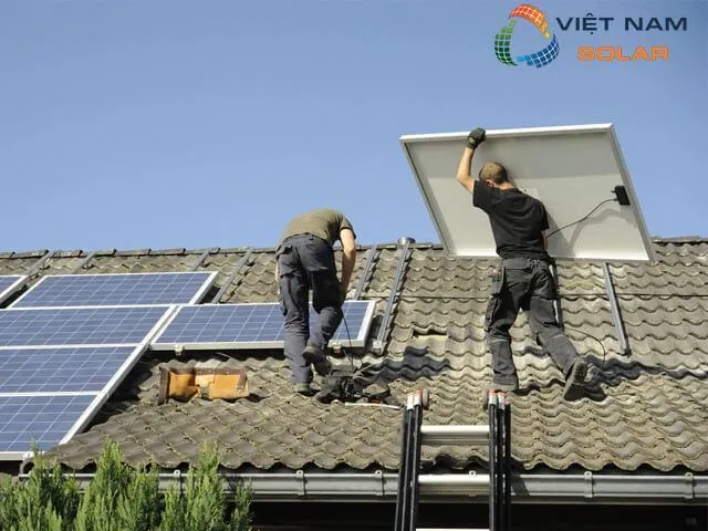 Tự lắp đặt điện mặt trời áp mái trên mái ngói nếu có đủ chuyên môn