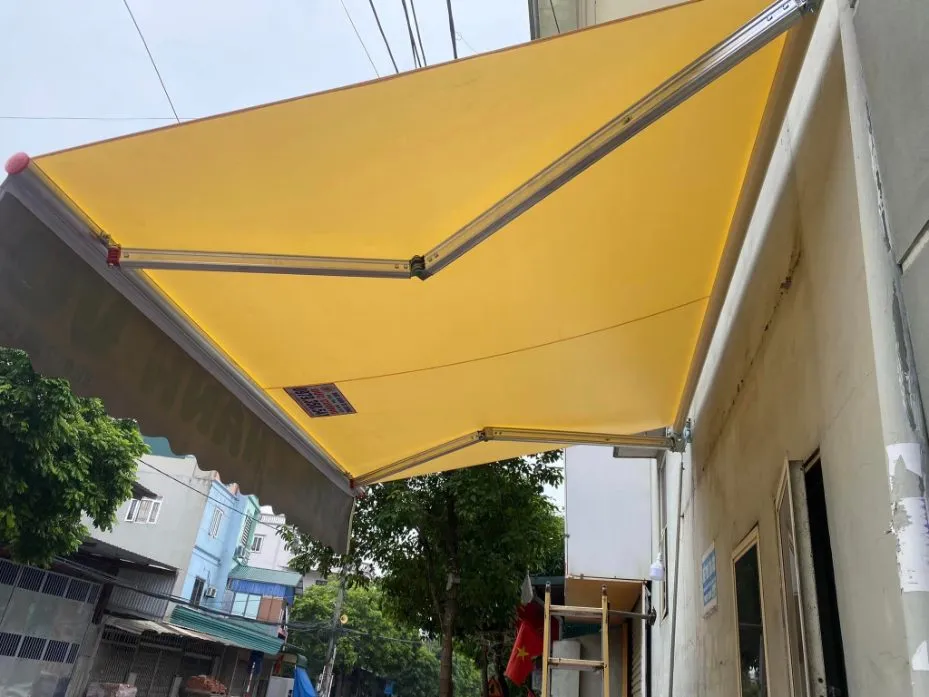 Lắp đặt mái hiên di động che nắng mưa hiệu quả