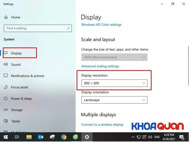 Giao diện cài đặt Display Settings trên Windows 10, hiển thị tùy chọn Resolution để điều chỉnh độ phân giải màn hình.