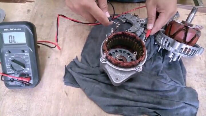 Hướng Dẫn Chi Tiết Về Cách Tháo Máy Phát Điện Ô Tô An Toàn Và Hiệu Quả