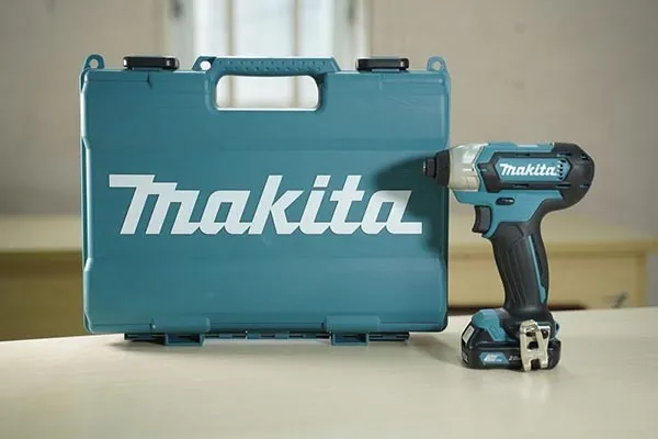 Máy bắn vít mái tôn dùng pin Makita TD110DSAE 12V Max