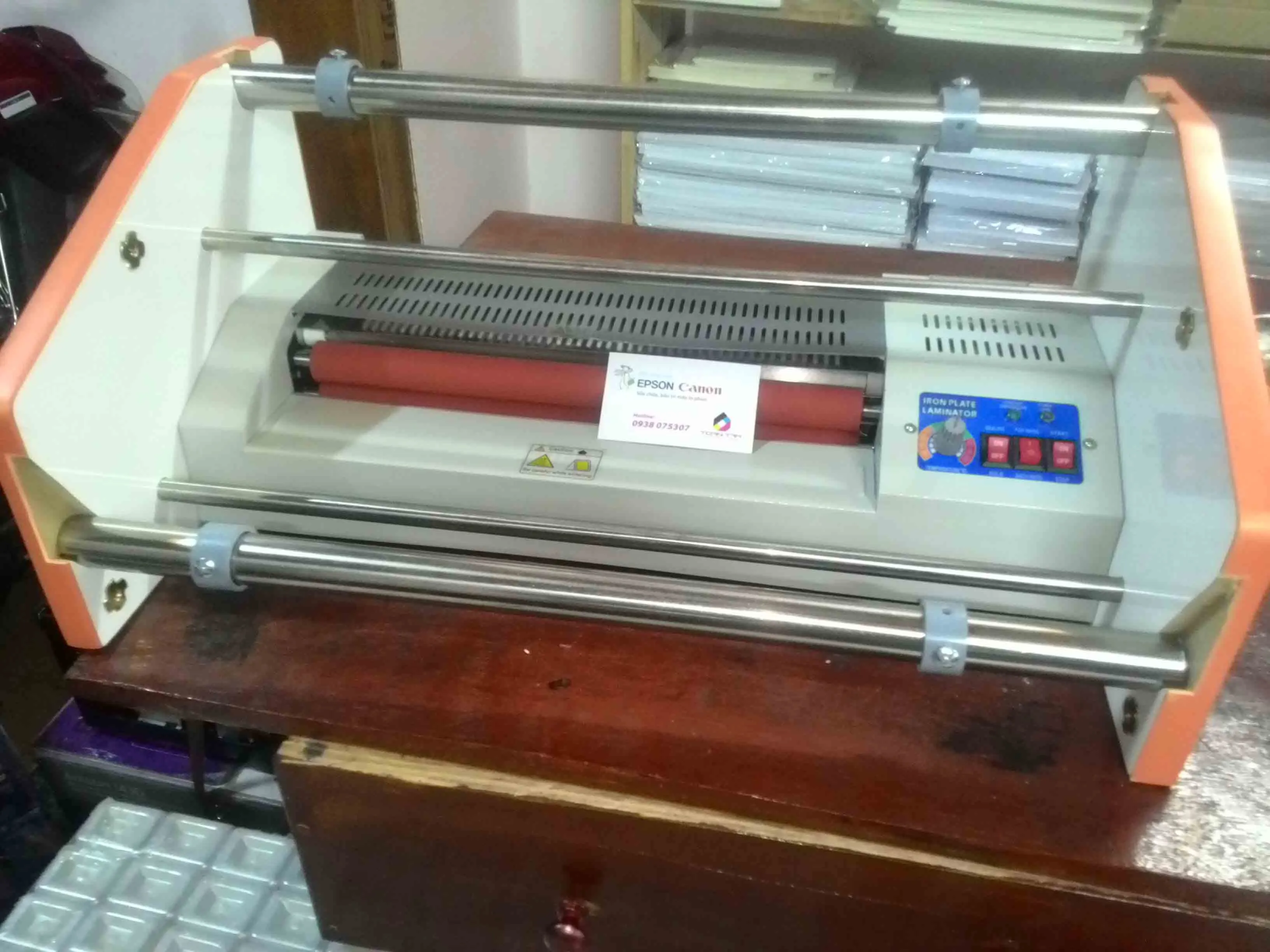 Thiết kế và cấu tạo cơ bản của máy cán màng tự chế từ máy ép plastic