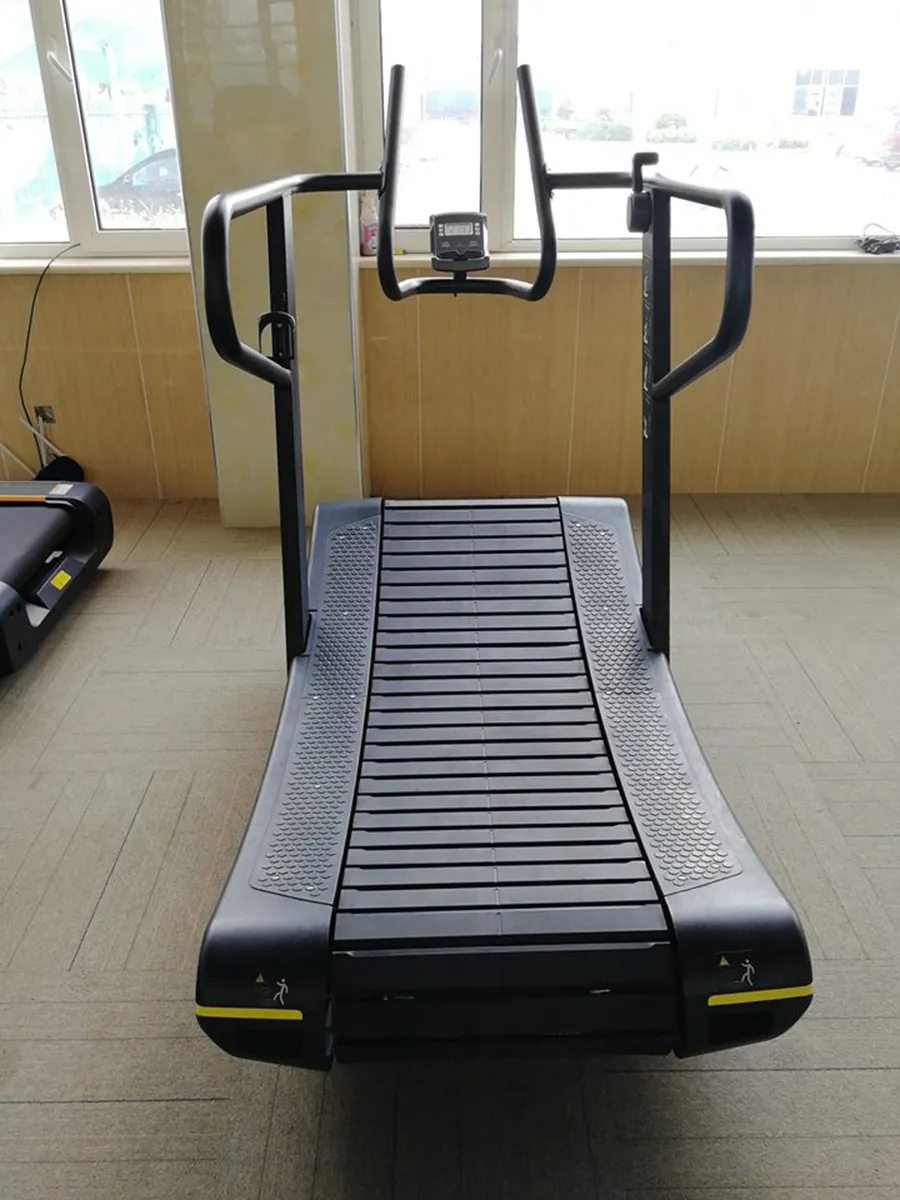 Tổng quan cấu tạo một chiếc máy chạy bộ cơ đơn giản và bền bỉ