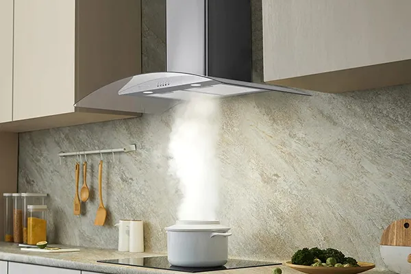 Khoảng cách lắp đặt máy hút mùi và bếp chuẩn an toàn