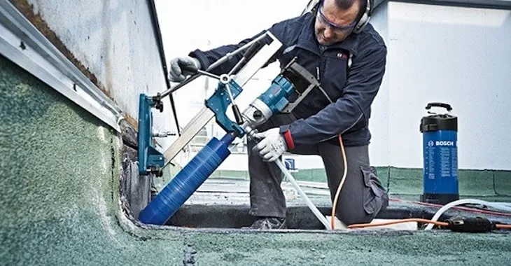 Lắp ráp và cố định máy chắc chắn