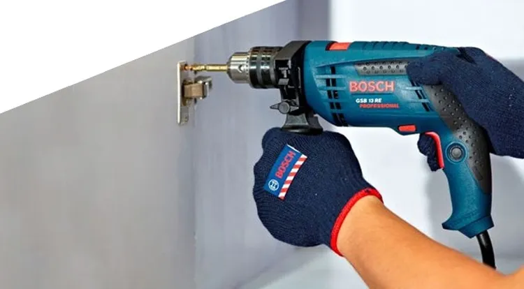 Hướng dẫn chi tiết cách lắp mũi vít và cố định vật liệu khi dùng máy khoan, đảm bảo an toàn và đúng kỹ thuật cho máy khoan có bắt vít được không