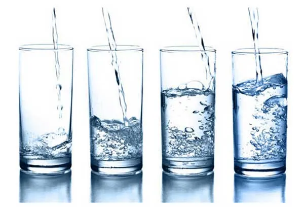 Máy lọc nước nóng lạnh hiện đại cung cấp nước sạch, tinh khiết phục vụ mọi nhu cầu sinh hoạt hàng ngày.