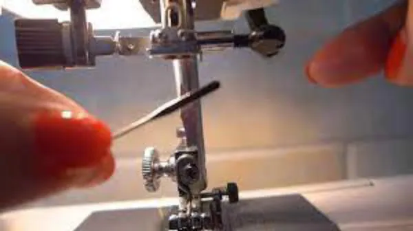 Kiểm tra kim may – một trong những nguyên nhân chính dẫn đến tình trạng máy kansai bỏ mũi