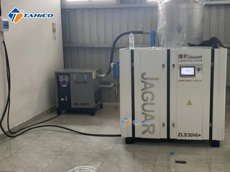 Hệ thống lọc khí tiên tiến tích hợp trong máy nén khí trục vít Jaguar, đảm bảo chất lượng khí sạch
