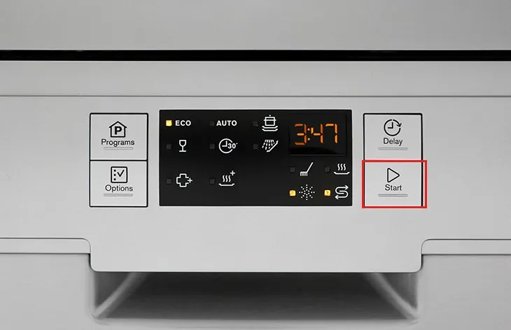 Nút khởi động và tạm dừng trên máy rửa chén Electrolux ESF5512LOX