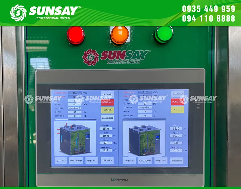 Màn hình HMI của máy sấy lạnh đối lưu 40 khay, hiển thị công thức sấy đa dạng hỗ trợ tối ưu cách sử dụng máy sấy hoa quả