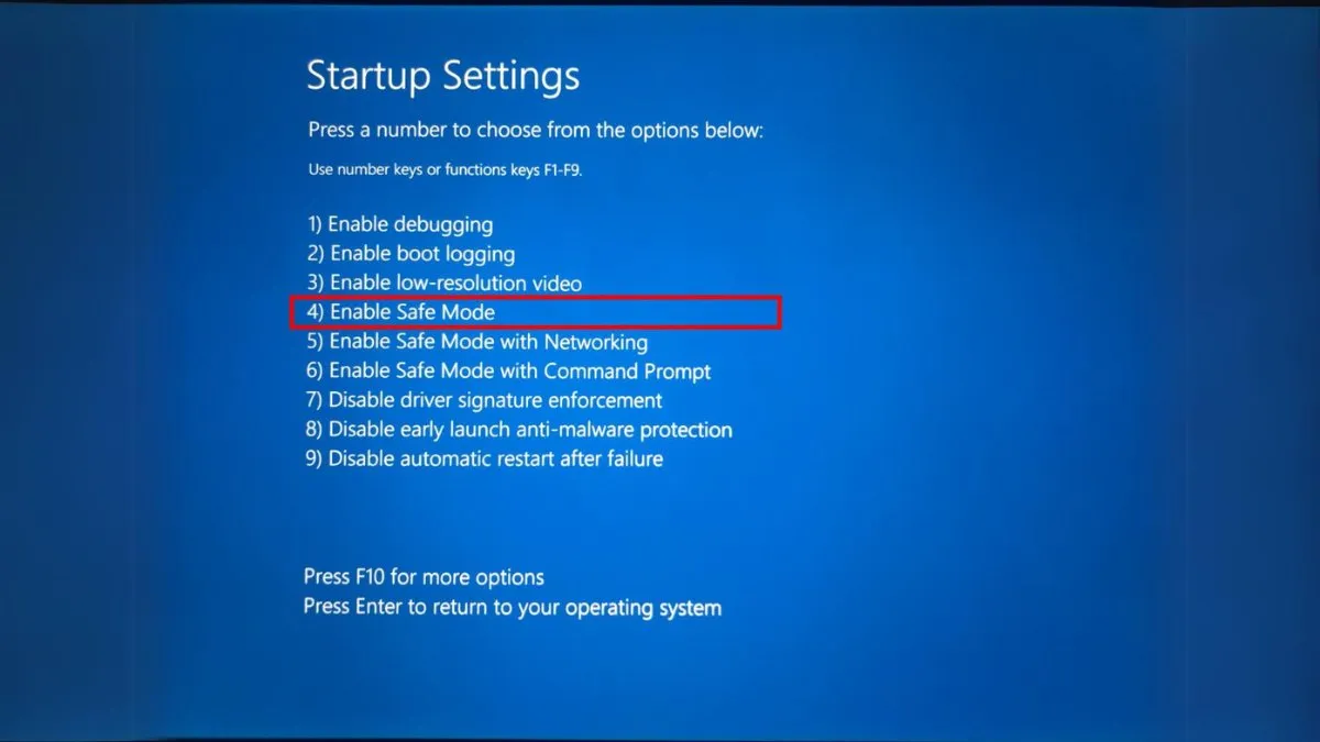Khởi động máy tính vào chế độ an toàn để tìm cách sửa máy tính mở không lên