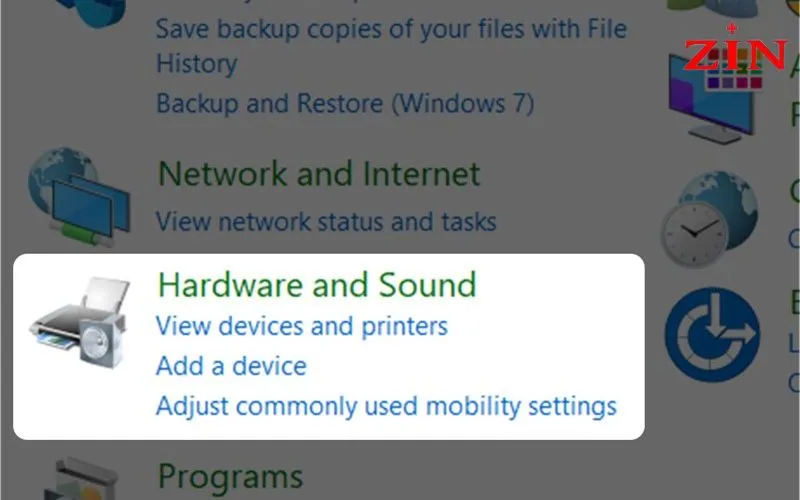 Bạn nhấn chọn Hardware and Sound &gt; Sau đó chọn Sound