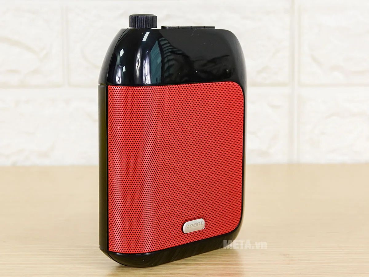 Bảo quản máy trợ giảng Aporo T20 UHF trong túi chuyên dụng, nơi khô ráo