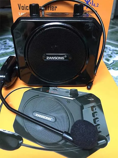 Cận cảnh thiết kế bền chắc của máy trợ giảng Zansong M80 bằng nhựa ABS