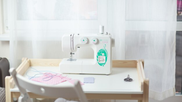 Hướng Dẫn Chi Tiết Cách Sử Dụng Máy May Mini Hiệu Quả Hướng Dẫn Chi Tiết Cách Sử Dụng Máy May Mini Hiệu Quả