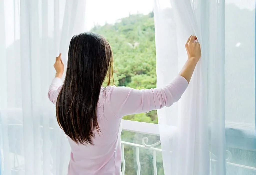 Đảm bảo không gian thông thoáng khi sử dụng máy phun sương để tránh ẩm mốc