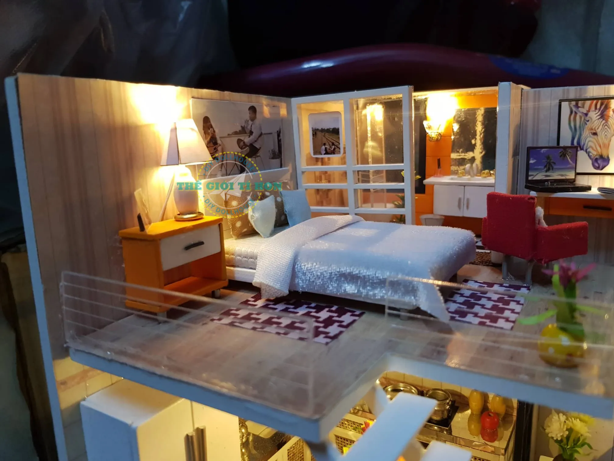 Góc bếp và không gian sống của mô hình nhà tự lắp ráp Nguyễn Hoàng