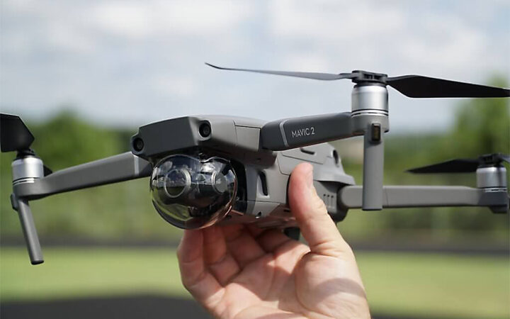 Cần điều khiển máy bay điều khiển từ xa