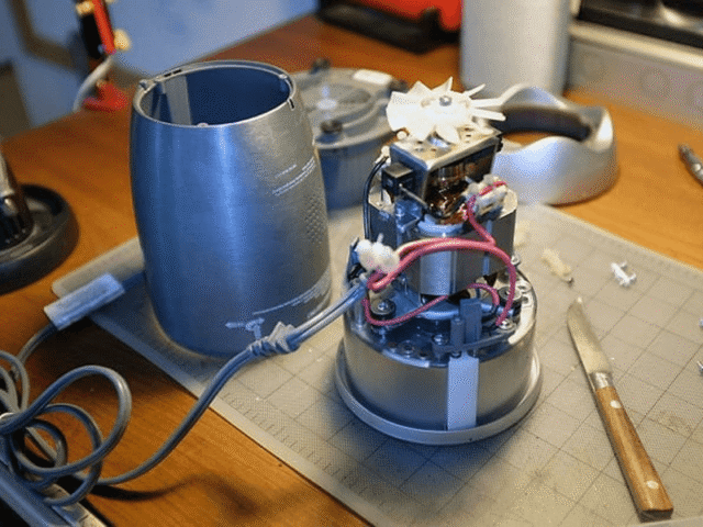 Cách Sửa Máy Xay Sinh Tố Không Chạy: Hướng Dẫn Chi Tiết Từ A Đến Z Cách Sửa Máy Xay Sinh Tố Không Chạy: Hướng Dẫn Chi Tiết Từ A Đến Z