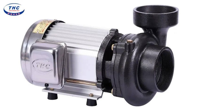 Tầm quan trọng của việc mồi nước đúng cách khi sửa máy bơm nước không lên