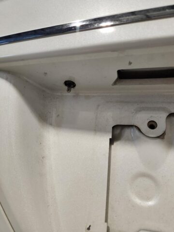 Cách Mở Cốp Máy Xe Ford Escape 2002 Đơn Giản, An Toàn Cách Mở Cốp Máy Xe Ford Escape 2002 Đơn Giản, An Toàn