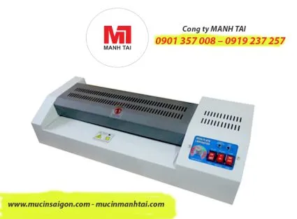 Máy ép plastic YT 320 rulo lớn với các nút điều khiển, minh họa chi tiết cách sử dụng máy ép plastic yt 320 hiệu quả