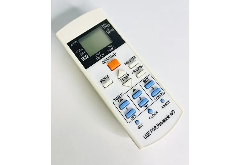 Giao diện remote máy lạnh Panasonic Nanoe với các nút điều khiển chính