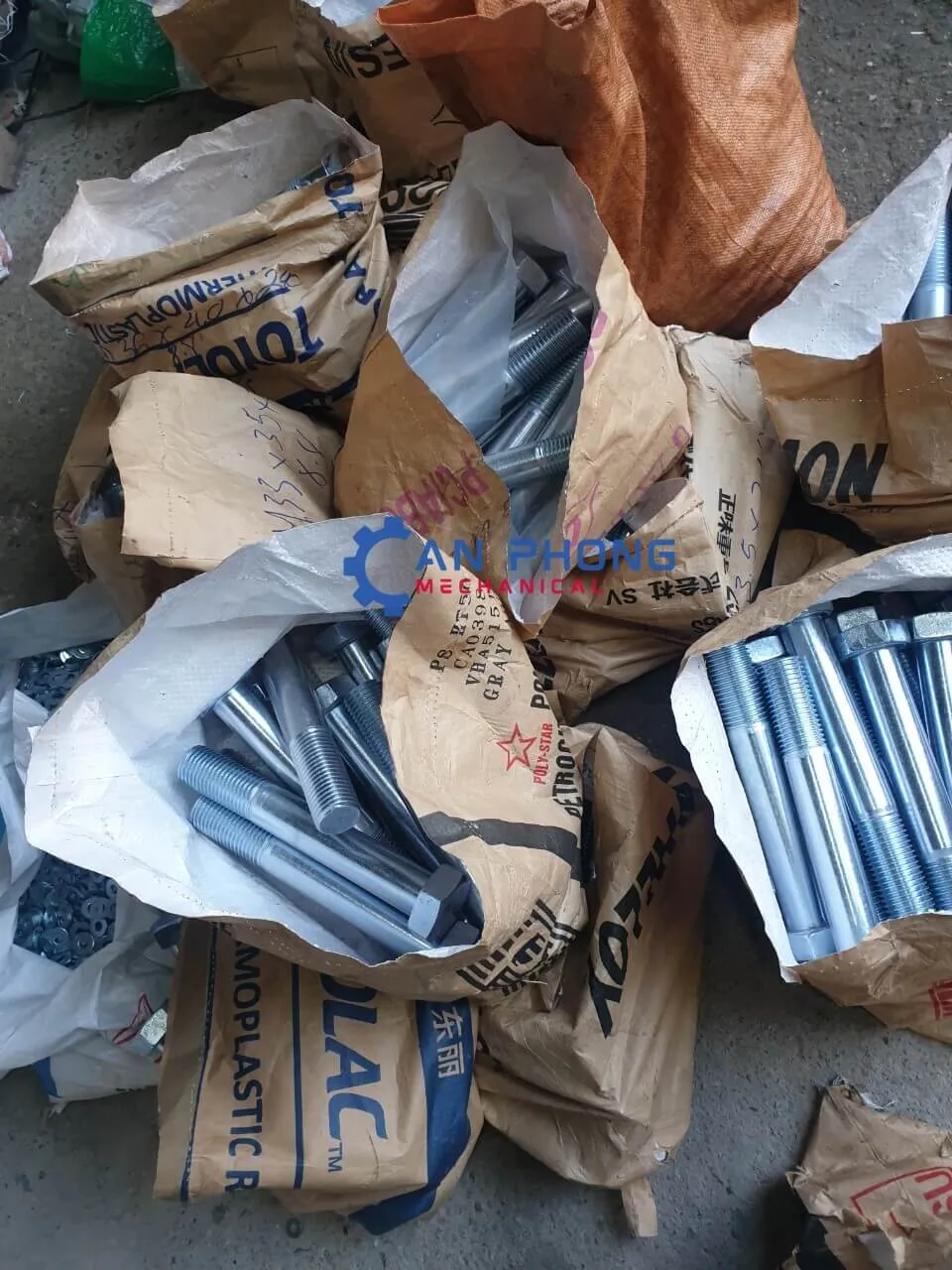 Sản phẩm bu lông chất lượng cao