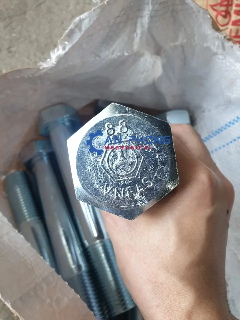 Kiểm tra chất lượng bu lông ốc vít