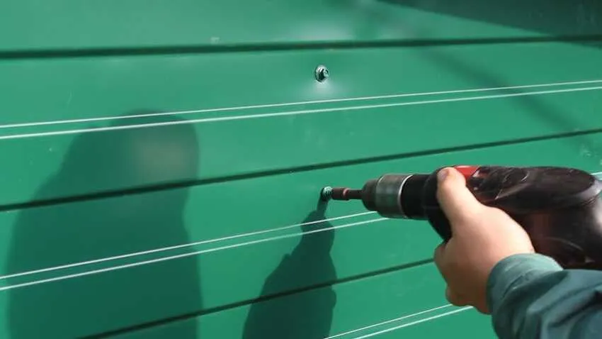 Hướng dẫn sử dụng vít bắn tôn an toàn và hiệu quả