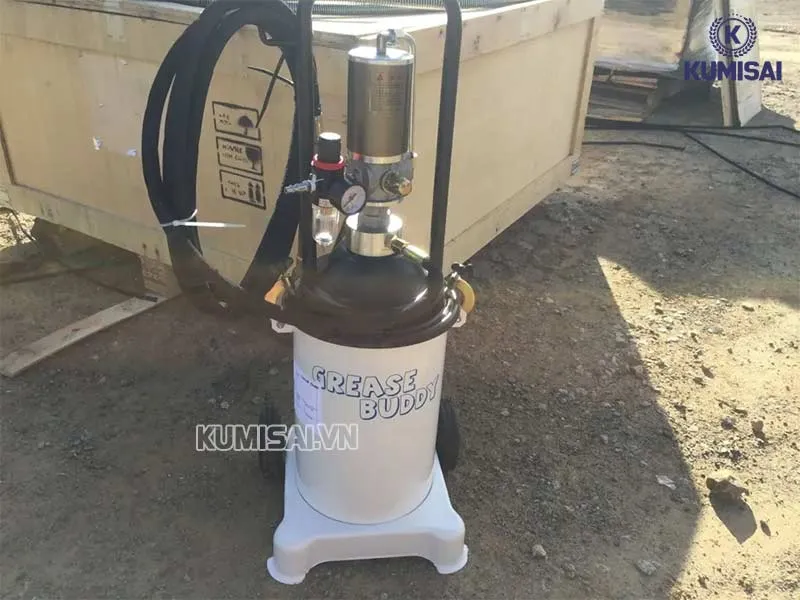 Kiểm tra động cơ và nguồn điện khi máy bơm mỡ không hoạt động