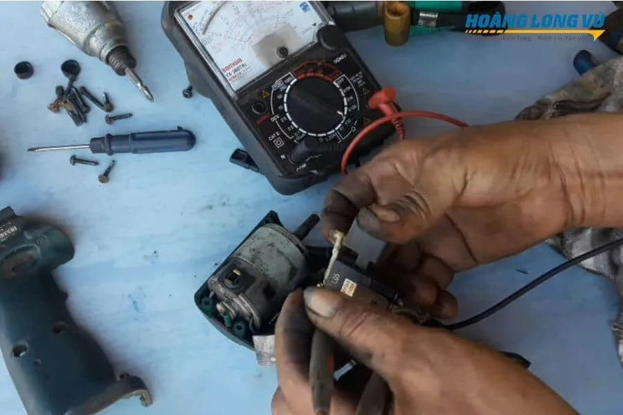 Hướng dẫn cách sửa máy khoan pin bị lỗi cò máy, kiểm tra và thay thế cò máy khoan cầm tay