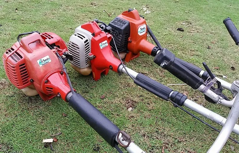 Kiểm tra bugi máy cắt cỏ xăng định kỳ giúp duy trì hiệu suất đánh lửa ổn định