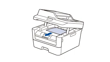 Lấy giấy bị kẹt ra khỏi khay đầu ra máy in Brother