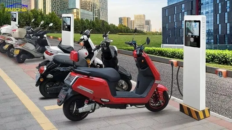 Trạm sạc xe máy điện với các trụ sạc hiện đại