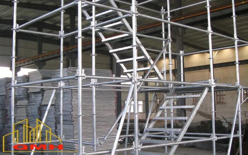 Hướng dẫn lắp đặt thang giàn giáo đúng tiêu chuẩn, tạo lối đi an toàn cho công nhân