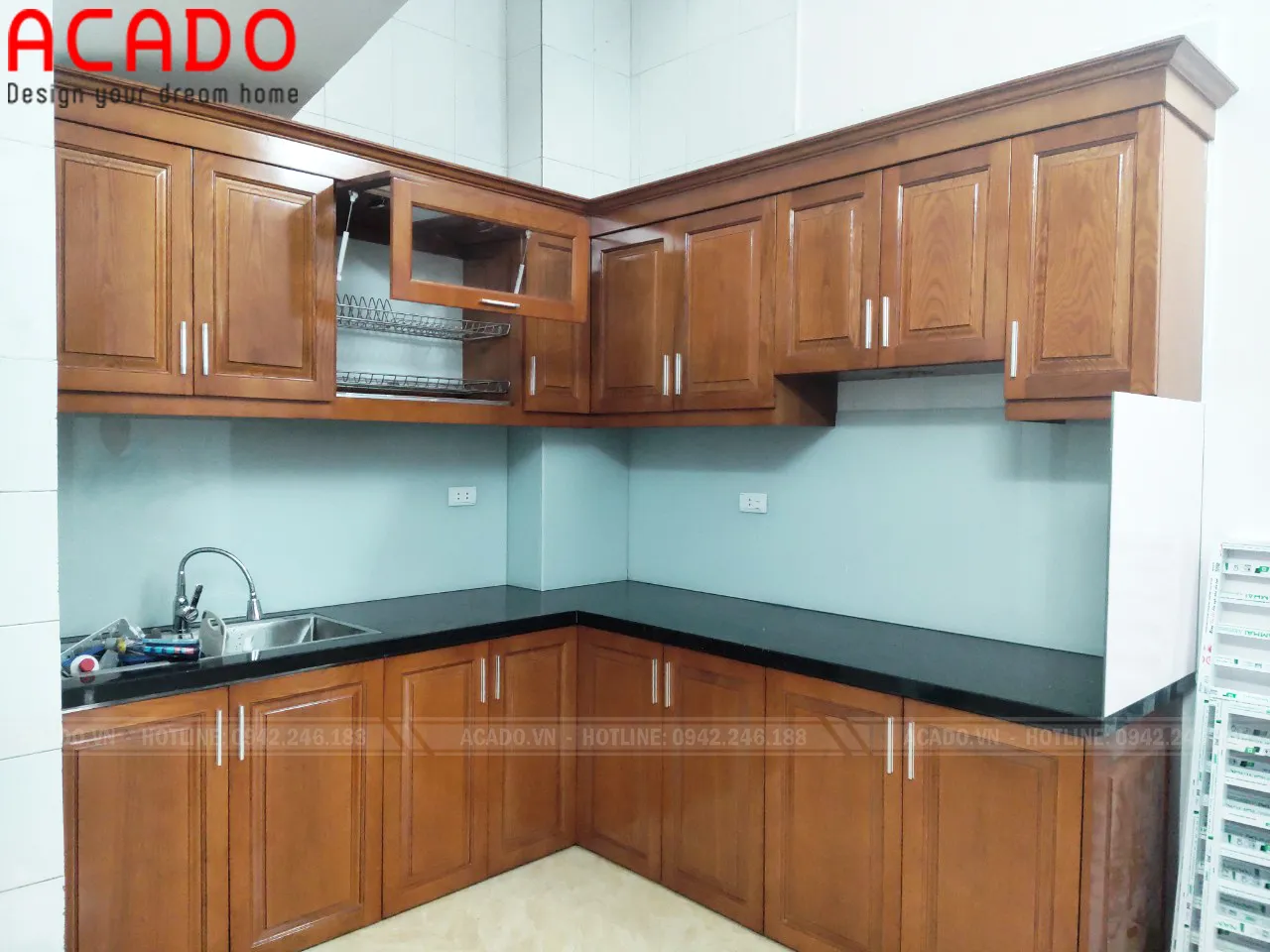 Hoàn thiện công trình thi công tủ bếp gỗ sồi Nga và bàn giao cho gia đình anh Hưng